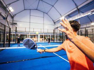 Construction court de tennis